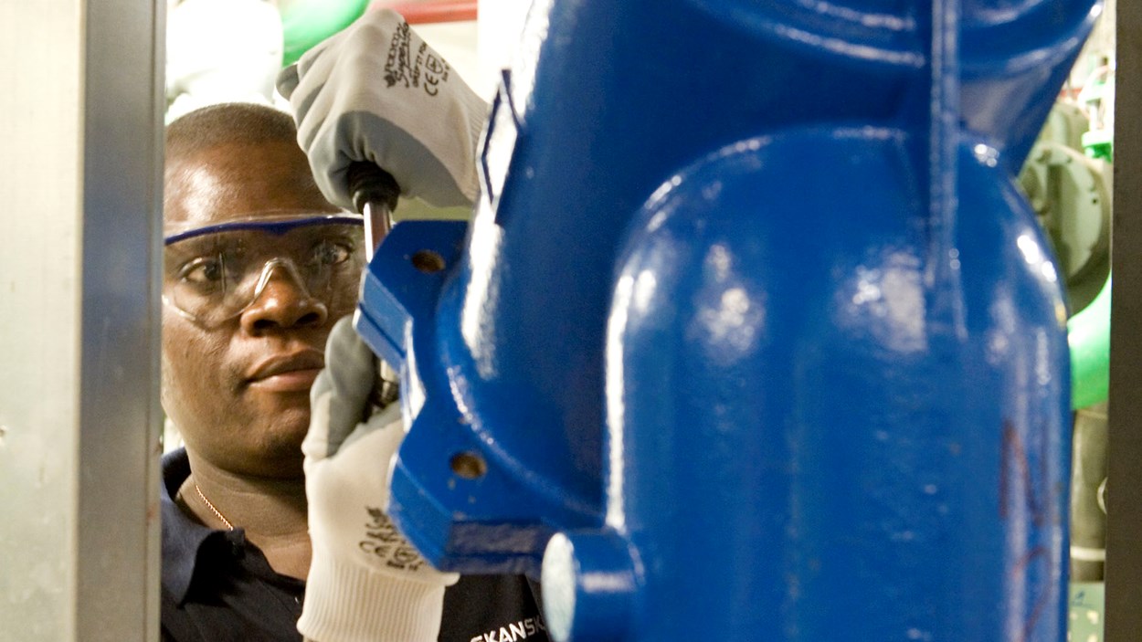 A Skanska engineer carrying out work as part of a mechanical and electrical fit out